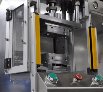 LOW PRESSURE MOLDING